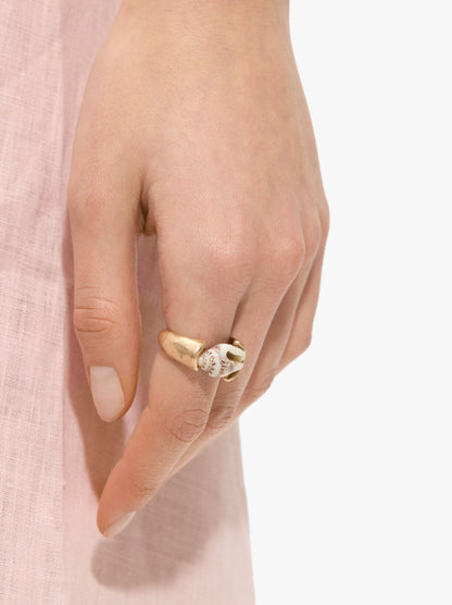 Ring With Shell