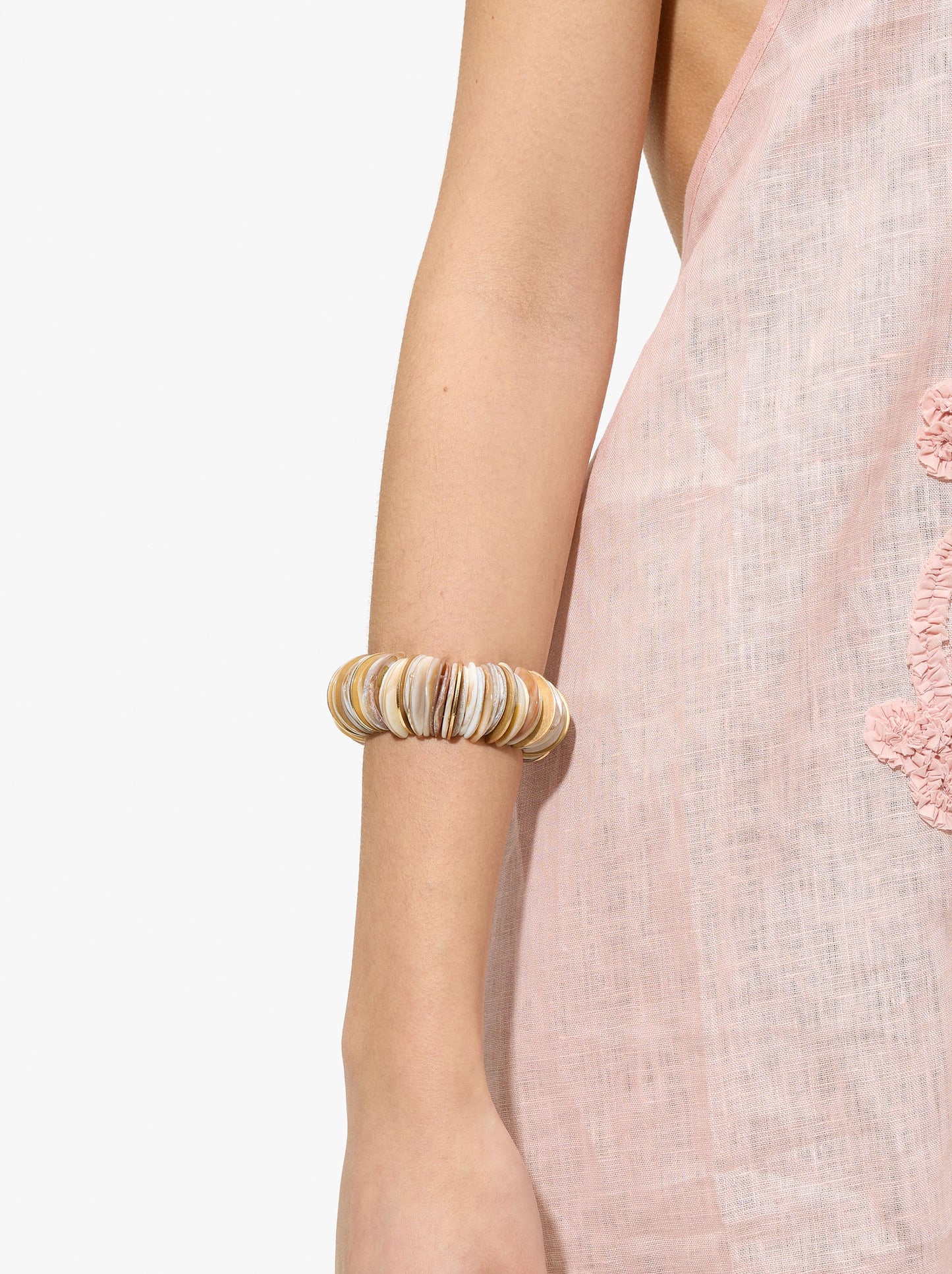 Rounded Elastic Bracelet With Shells