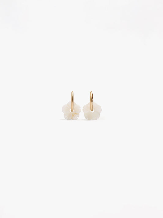 Hoop Earrings With Shell Flower