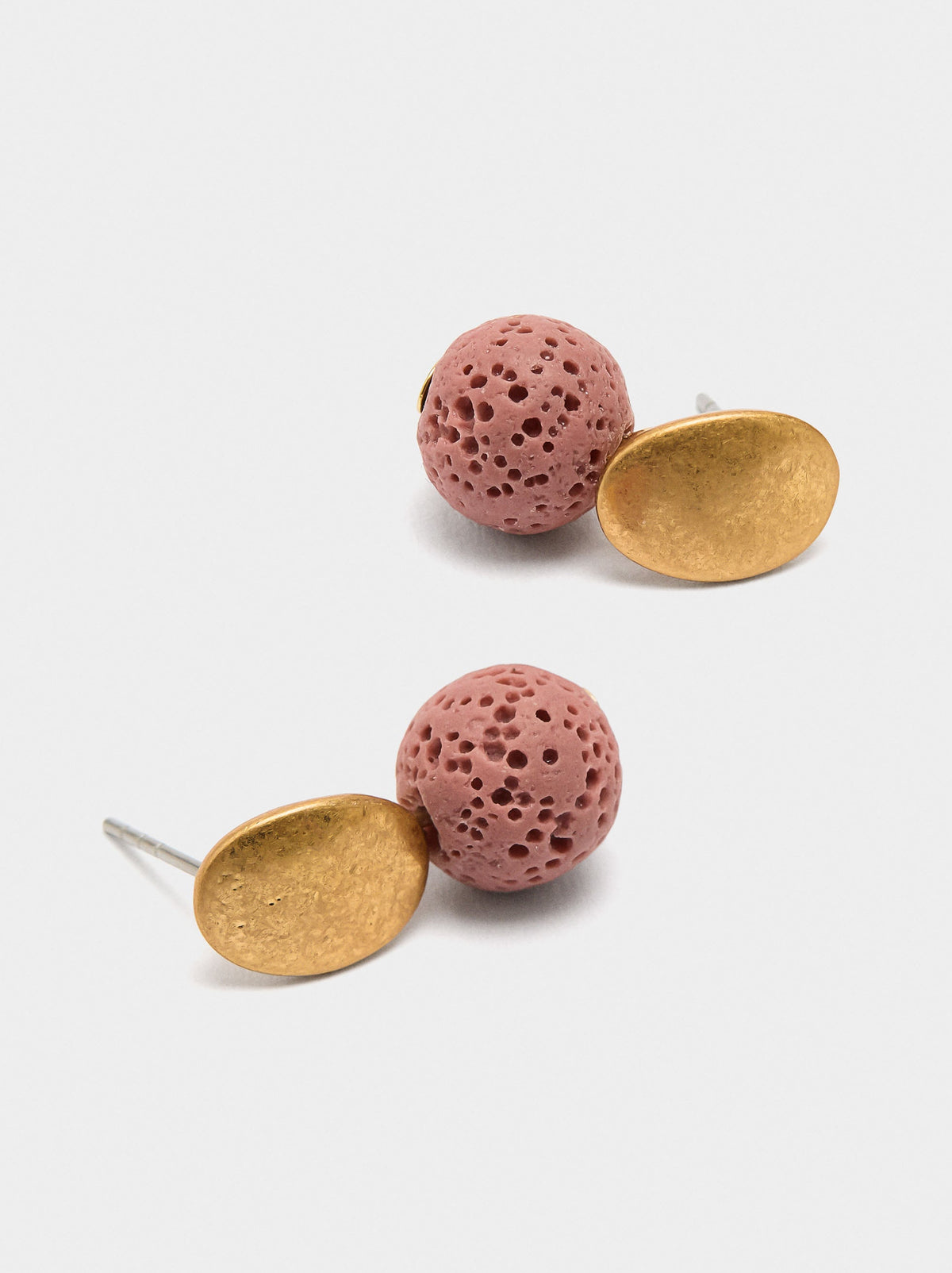 Short Earrings With Coral Effect