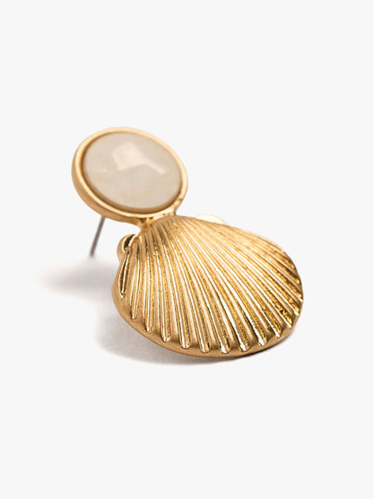 Earrings With The Shape Of A Shell