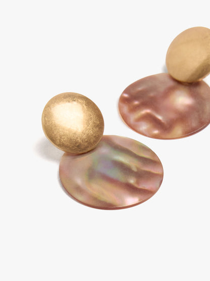 Round Earrings With Shell