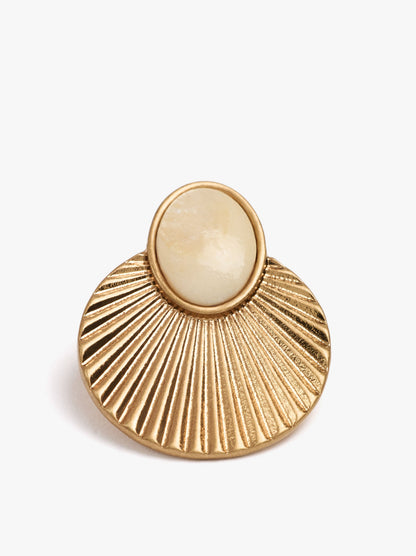 Round Scratched Earrings With Shell