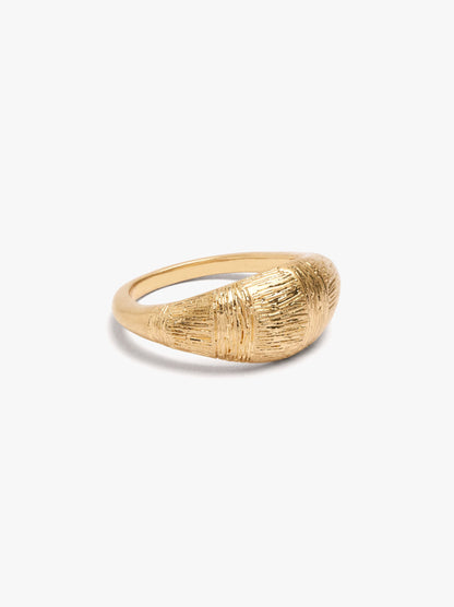 Rounded Ring With Engraving