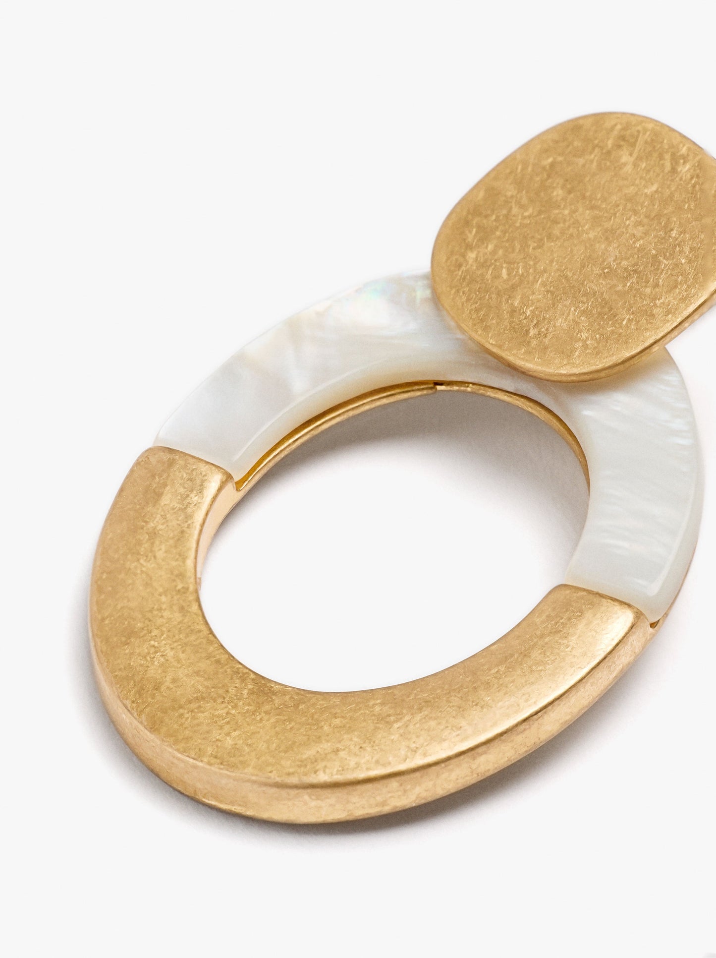 Hoop Earrings With Shell