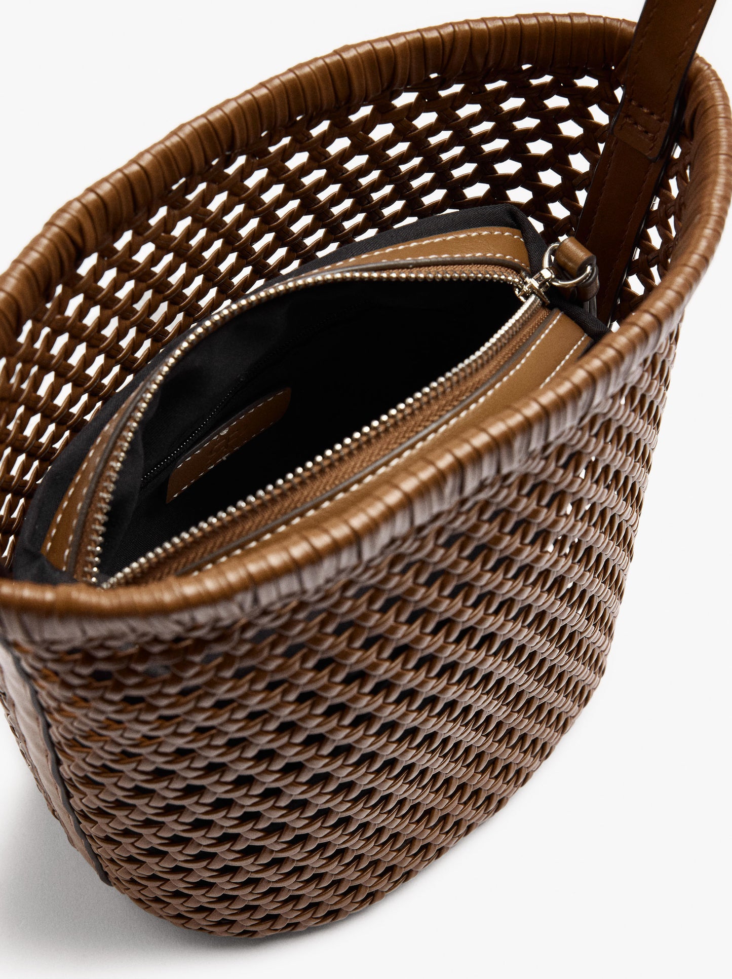 Braided Bucket Bag With Removable Bag