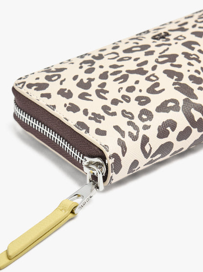 Wallet With Animal Printed L