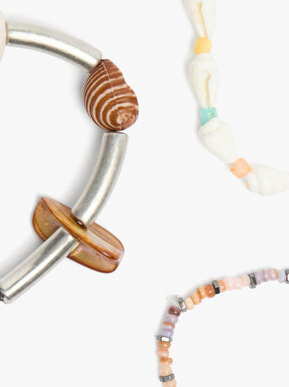 Set Of Elastic Bracelets With Shells
