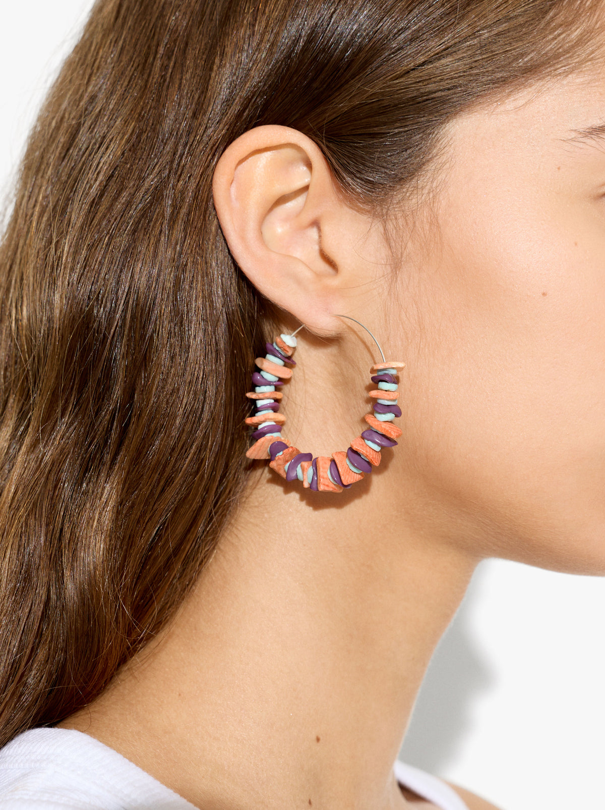 Hoop Earrings With Multicolor Shells