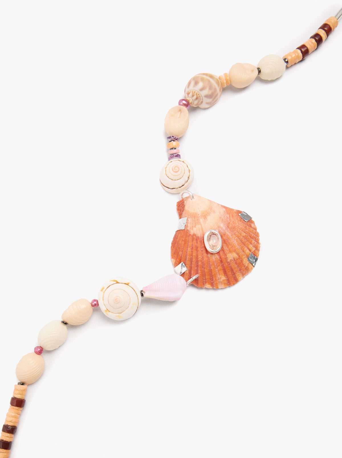 Short Necklace With Shells