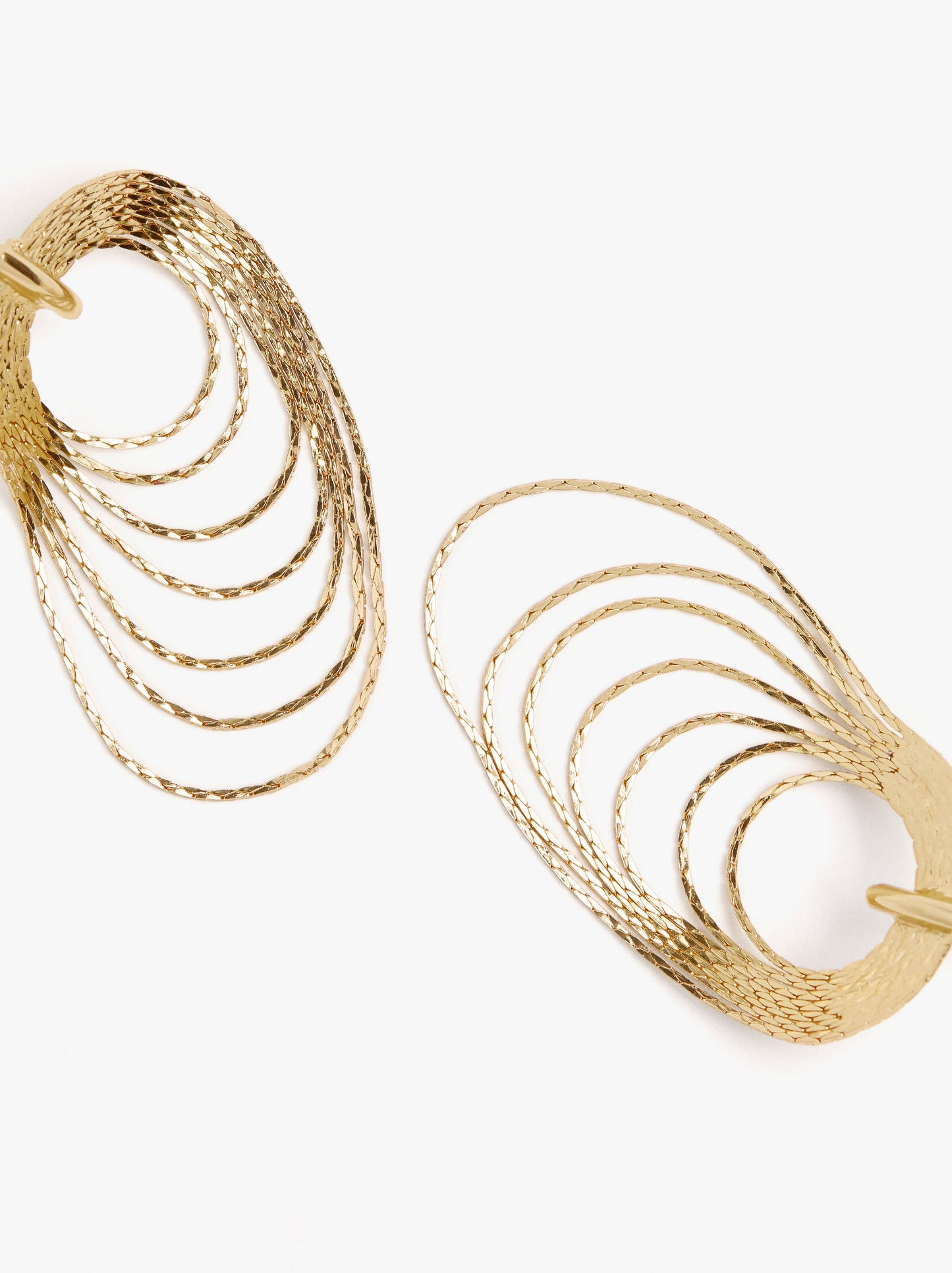 Long Earrings With Cascade Effect