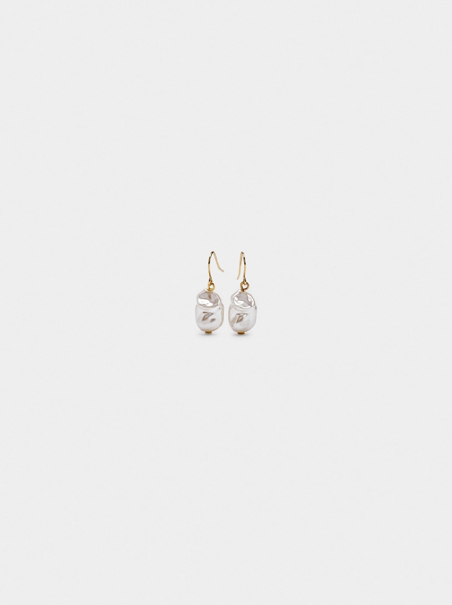 Earrings With Pearls
