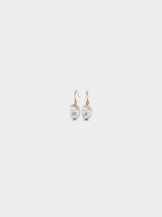 Earrings With Pearls