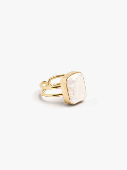 Rectangular Ring With Pearl