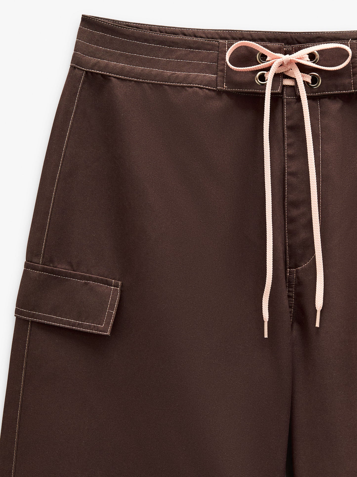 Bermudas With Bow