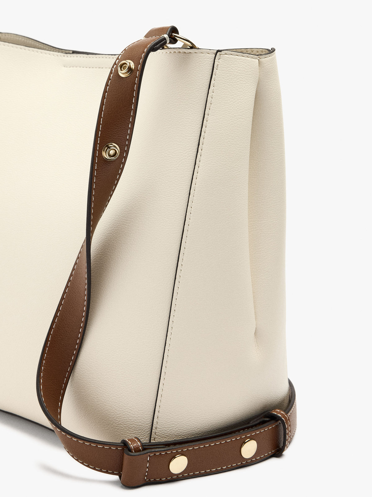 Shoulder Bag With Versatile Strap