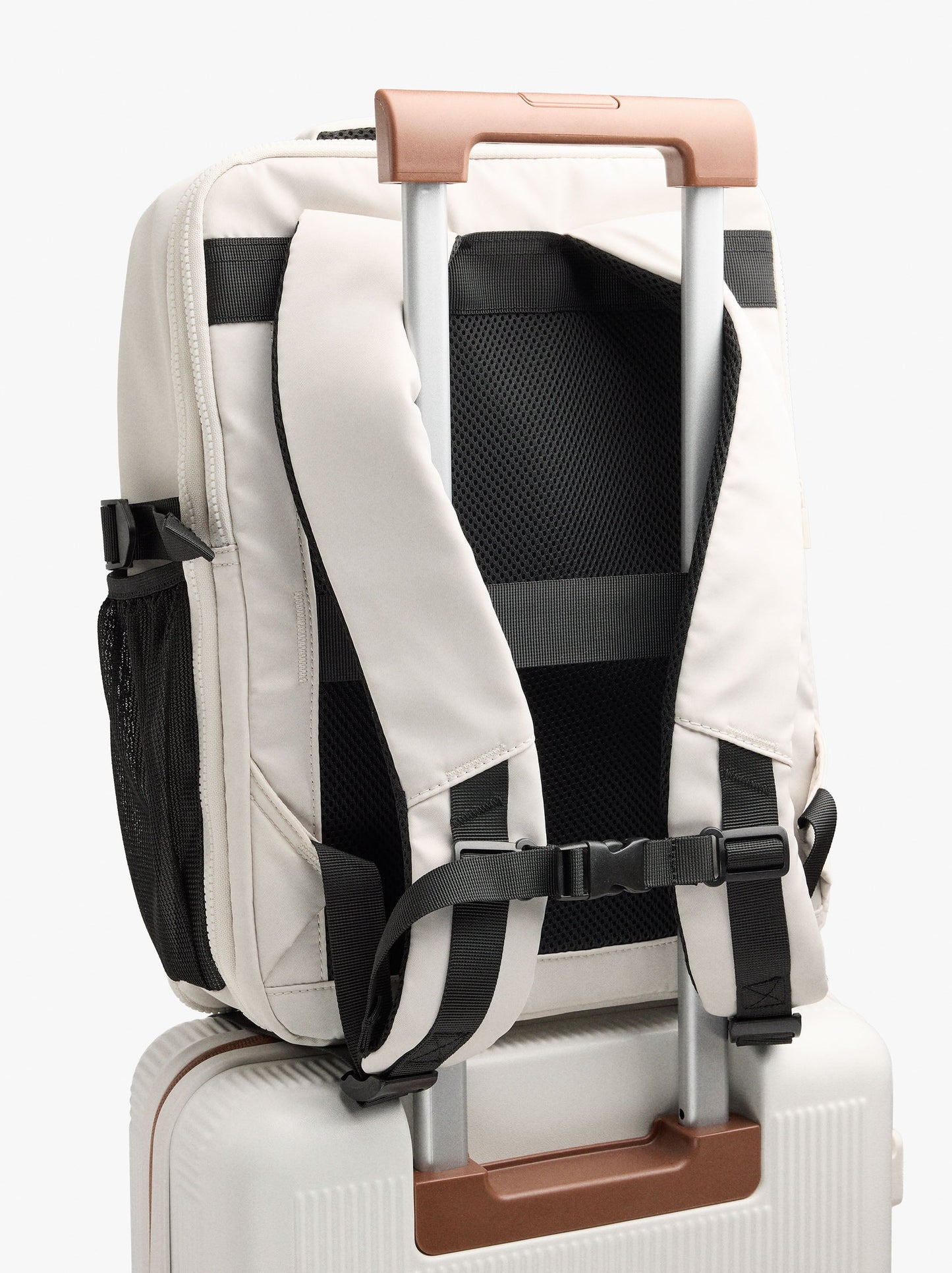 Extendable Nylon Cabin Backpack With Bottle Holder