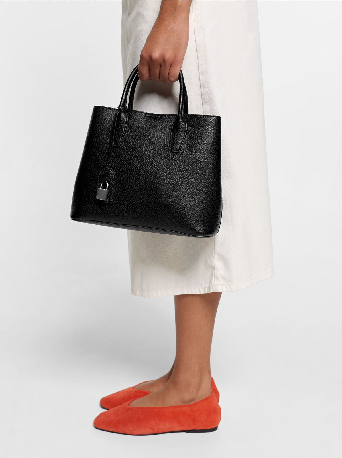 Tote Bag With Texture And Hanging