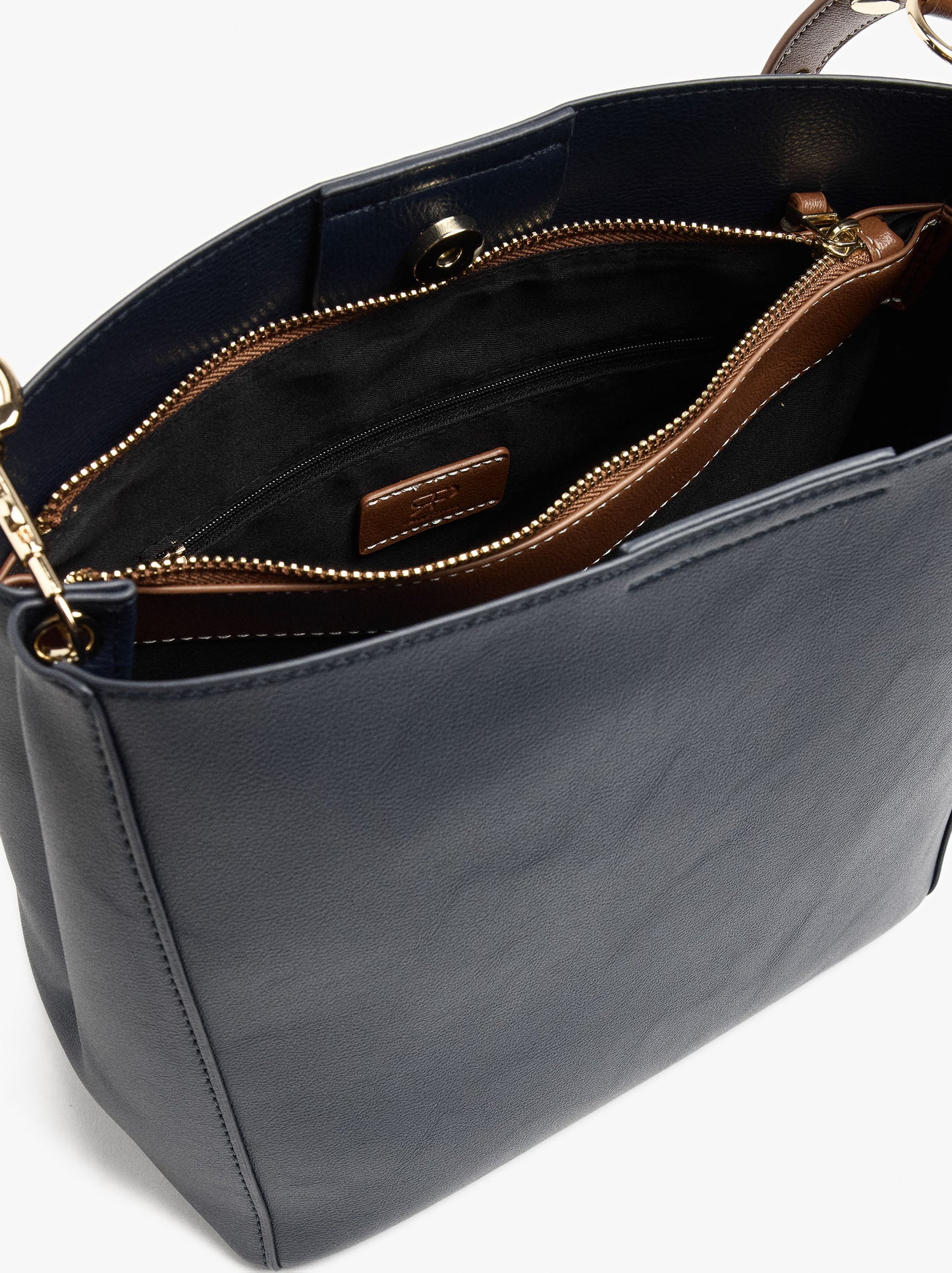Shoulder Bag With Versatile Strap