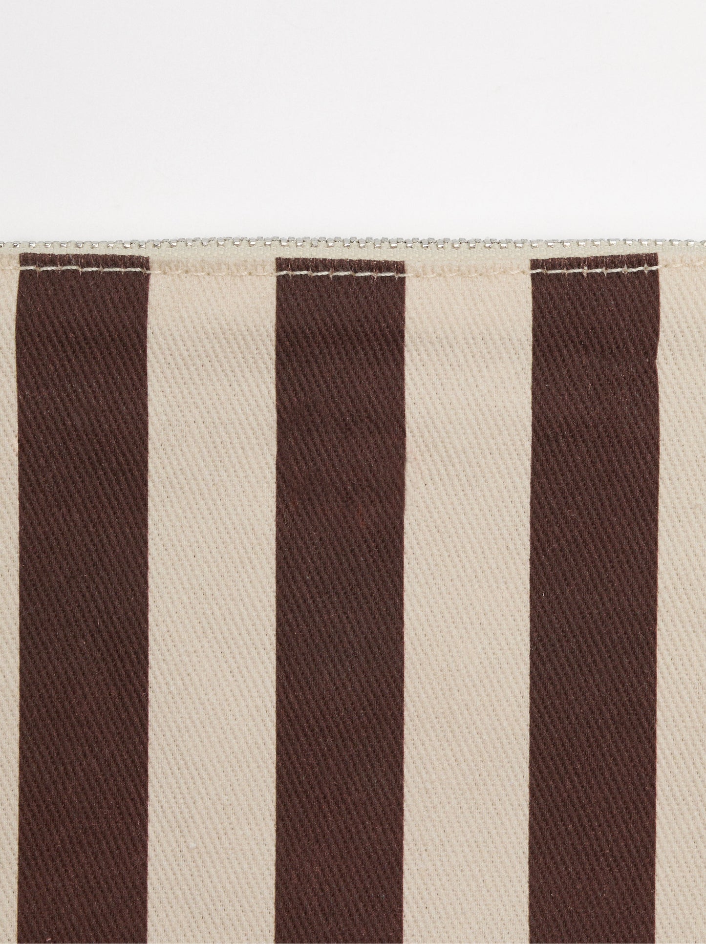 Shopper Bag With Contrast Pendant