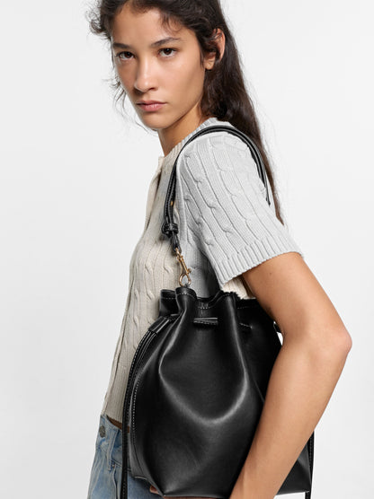 Plain Bucket Bag With Versatile Strap
