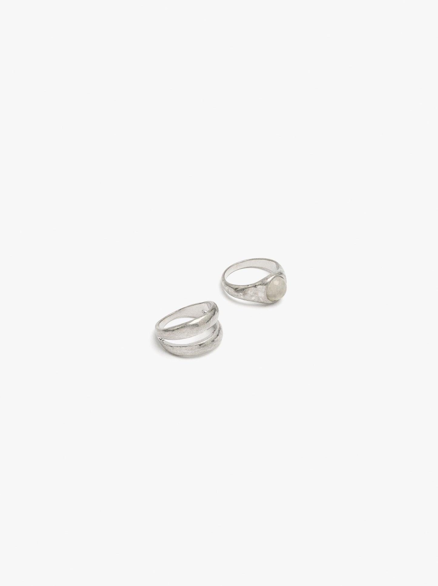 Set Of Rings With Stone