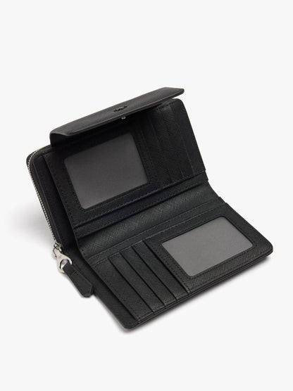Wallet With Texture And Flap
