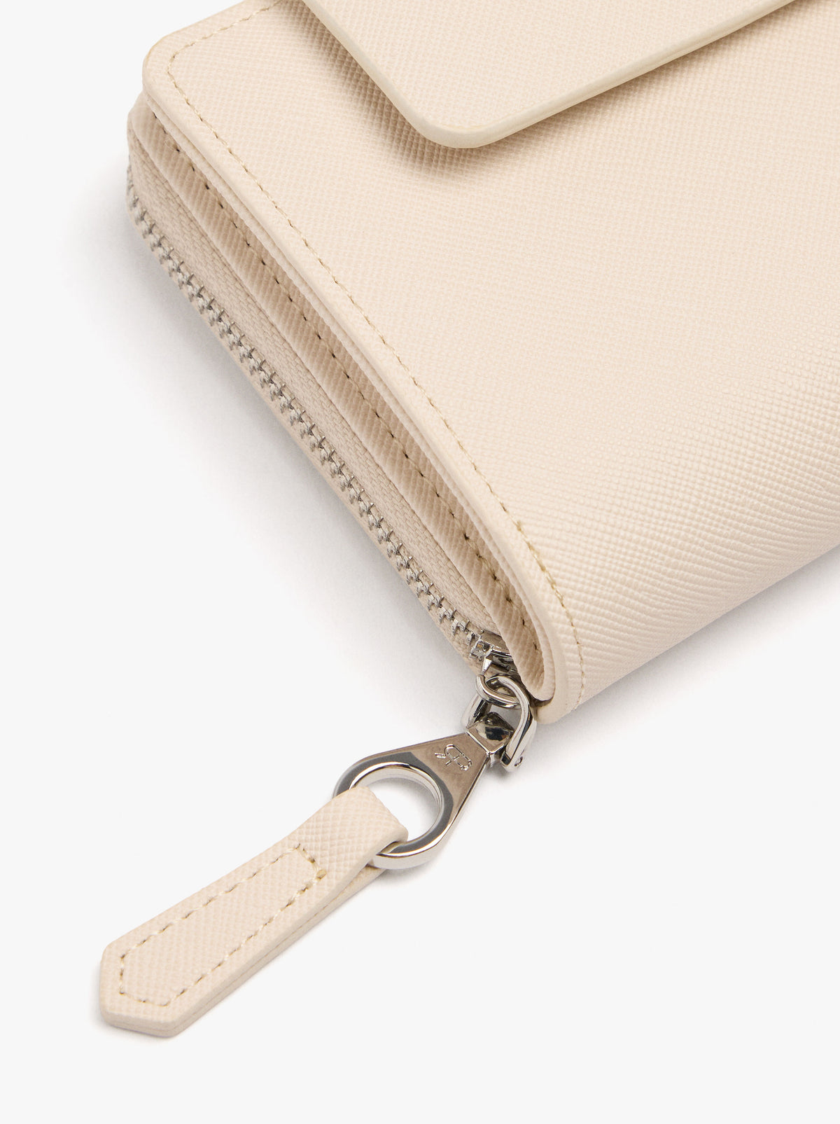Wallet With Texture And Flap