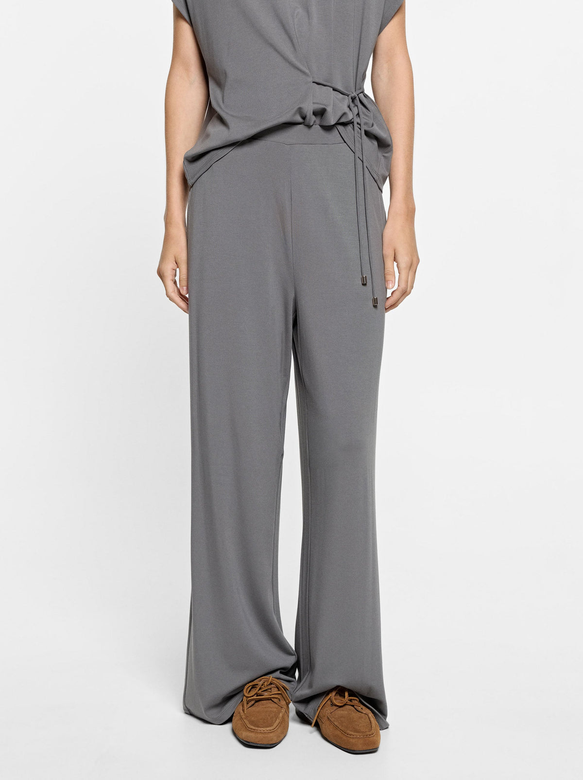 Fluid Trousers With Side Pockets
