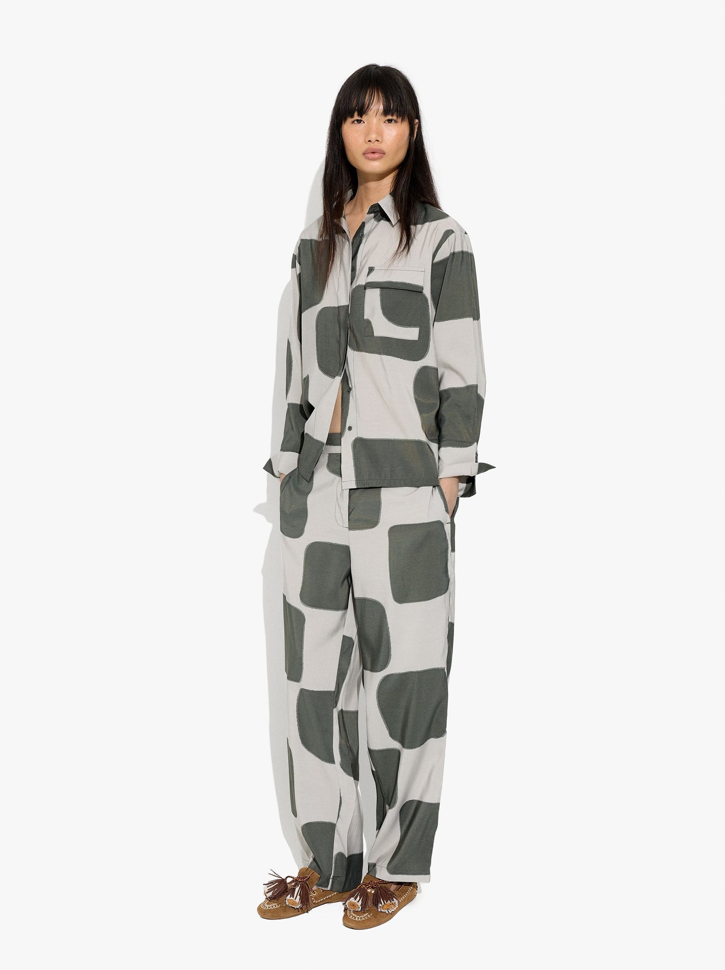 Trousers With Geometric Printed