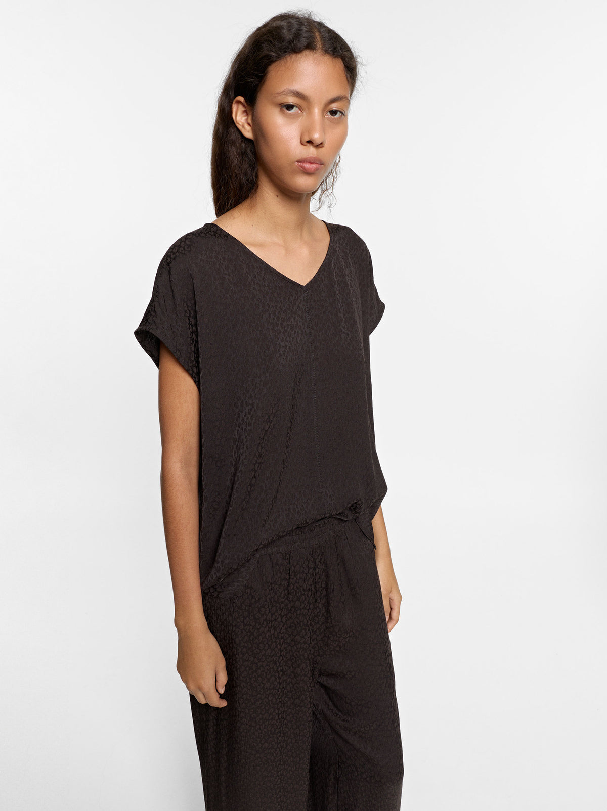 Fluid Jacquard Blouse