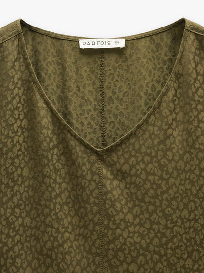 Fluid Jacquard Blouse