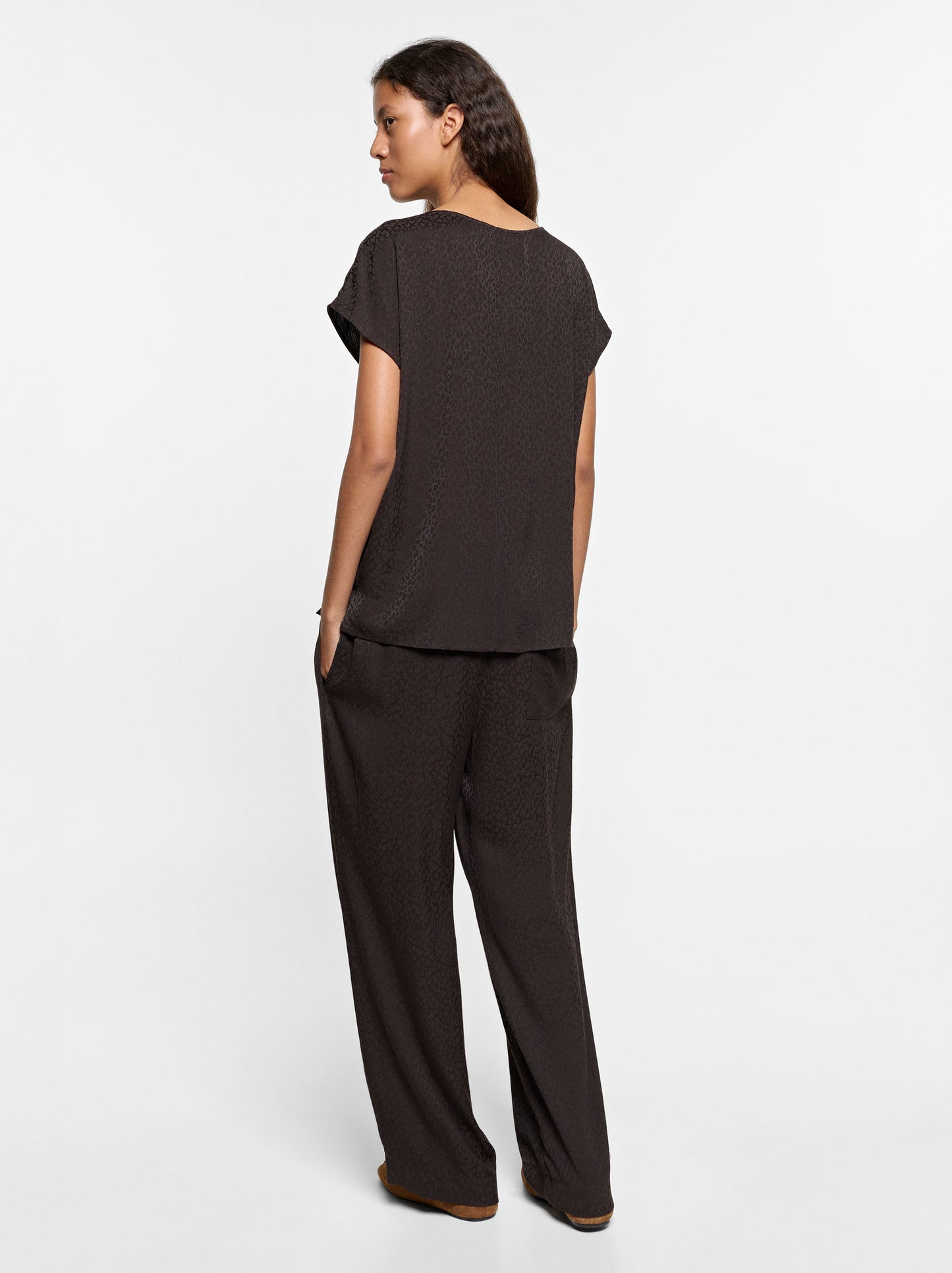 T Display 1 August Trousers