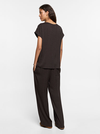 T Display 1 August Trousers
