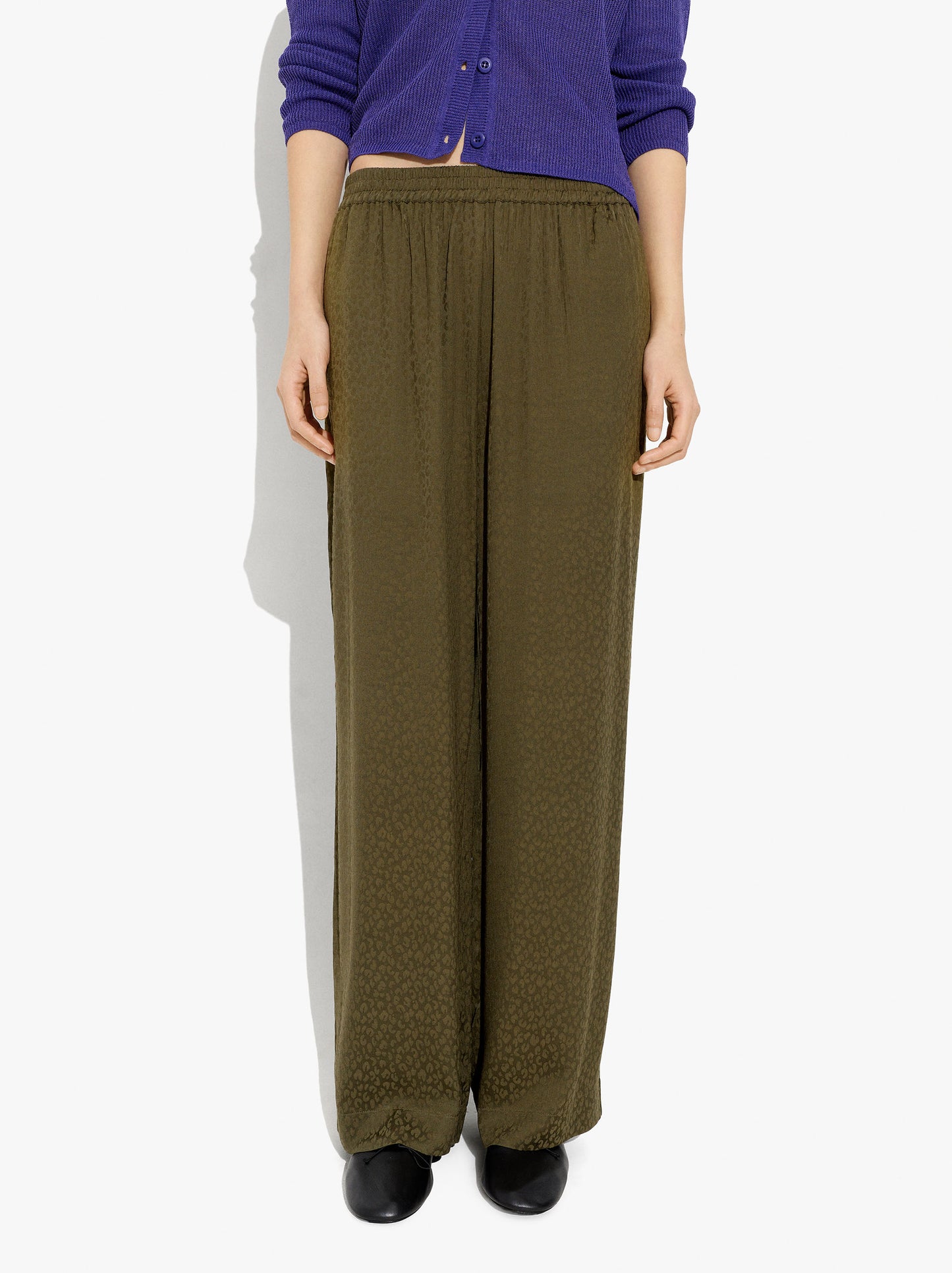 Trousers With Elastic Waist With Texture