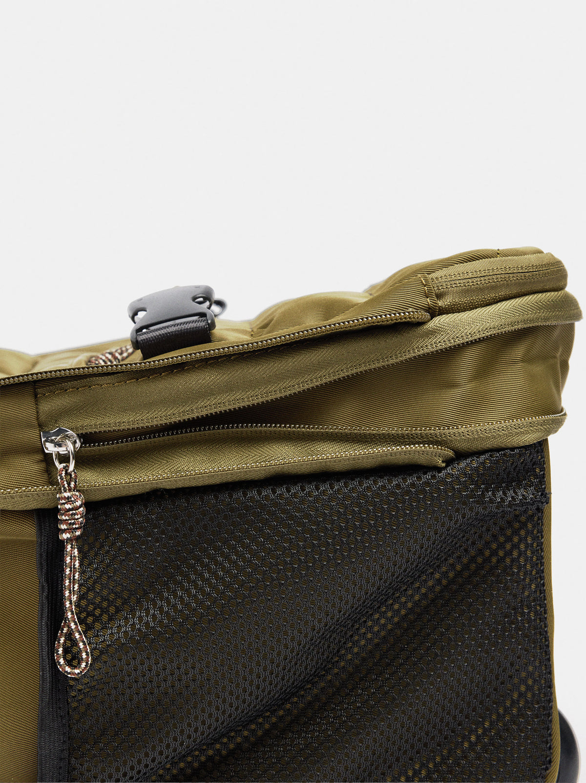 Expandable Nylon Cabin Backpack With Wheels