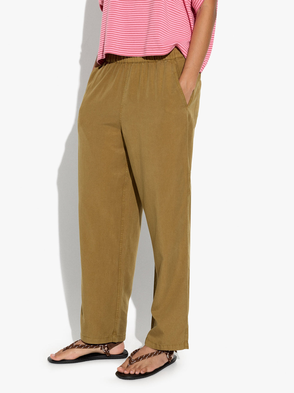 Plain Trousers With 100% Lyocell