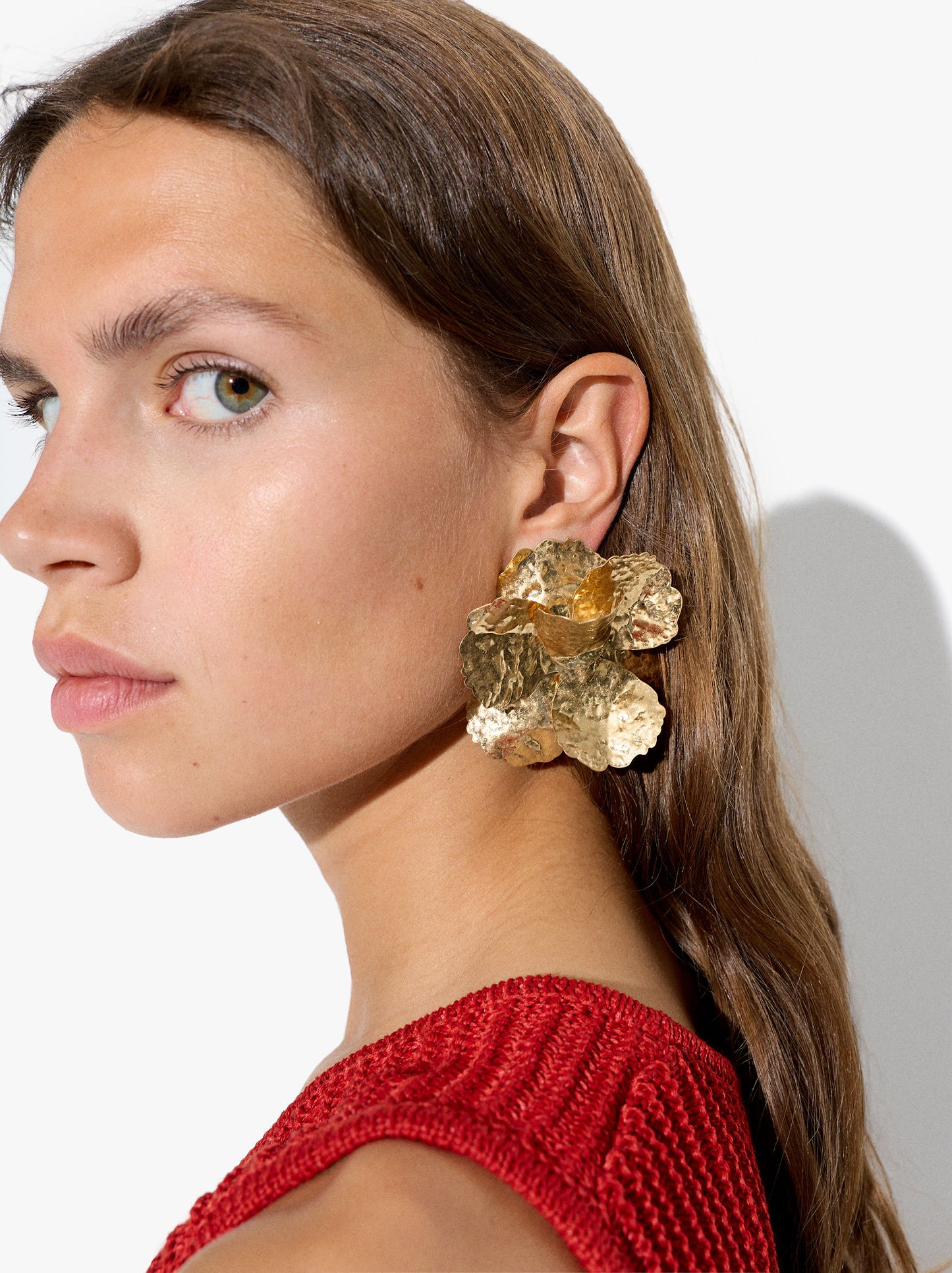 Maxi Flower Earrings With Embossed Detail