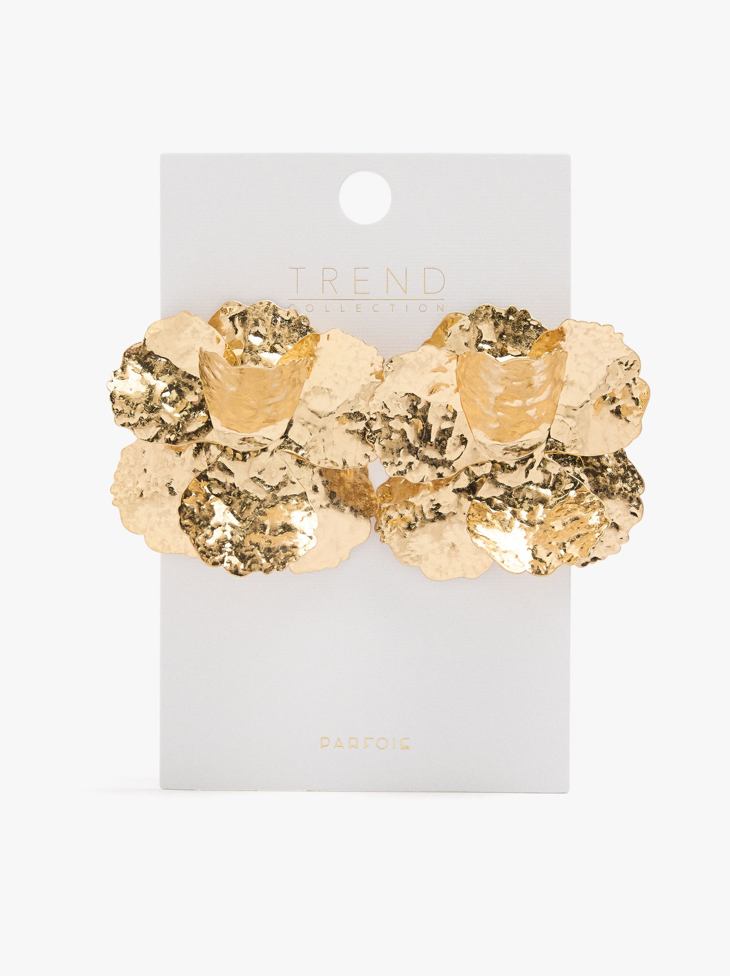 Maxi Flower Earrings With Embossed Detail