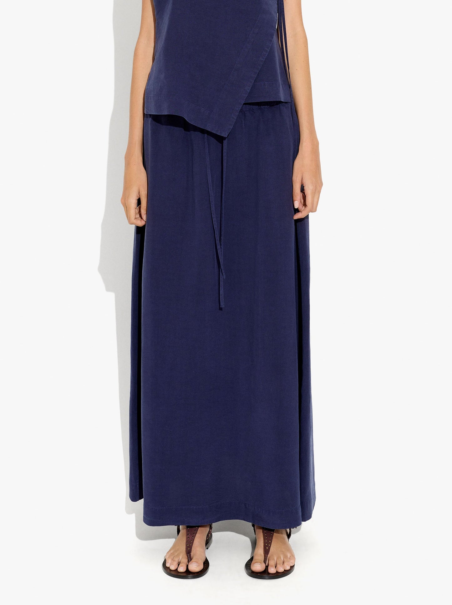 Plain Skirt With Elastic Waist