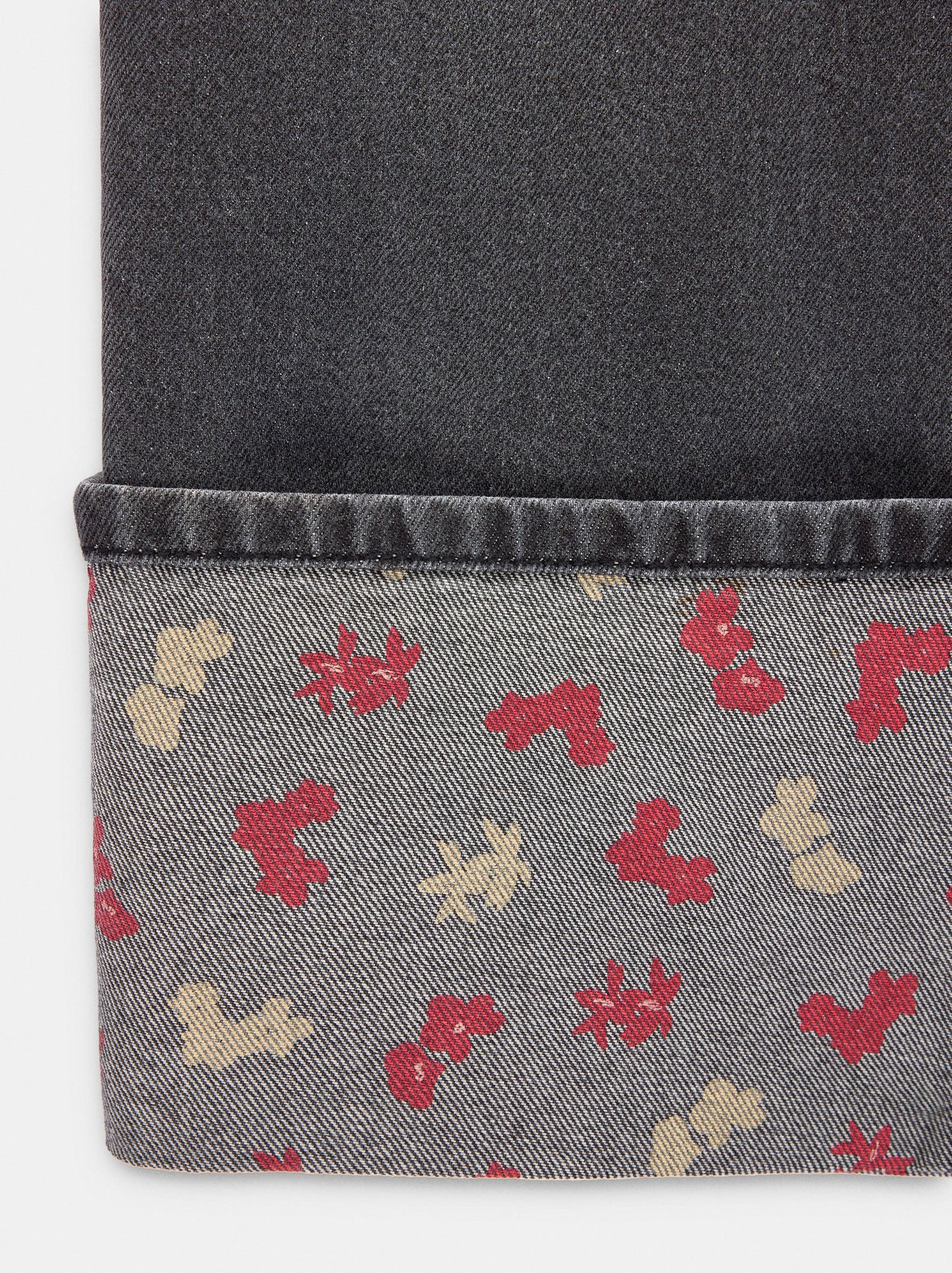 Jeans With Printed Cuff