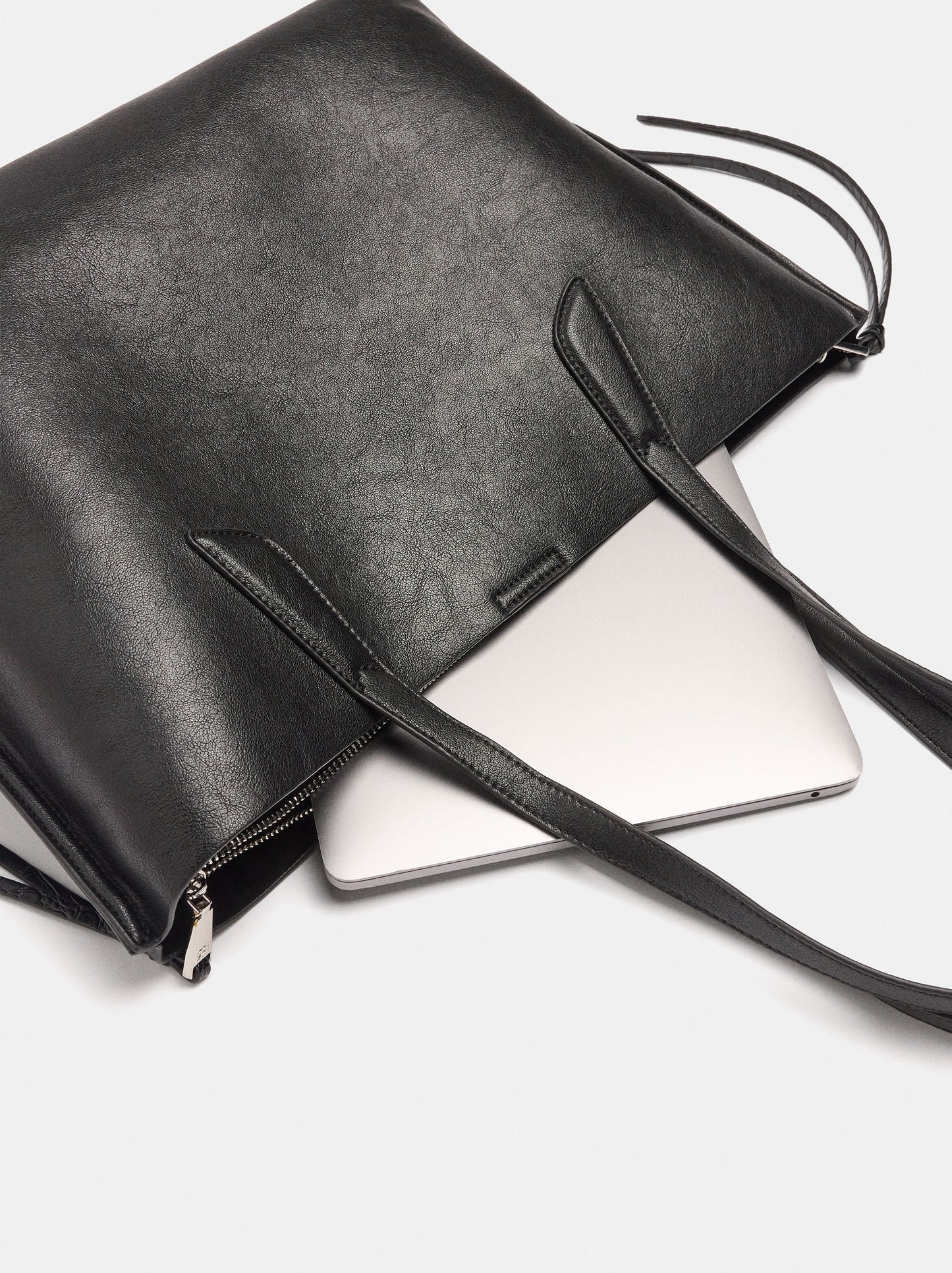 Shopper Bag For 14" Laptop With A Cracked Effect