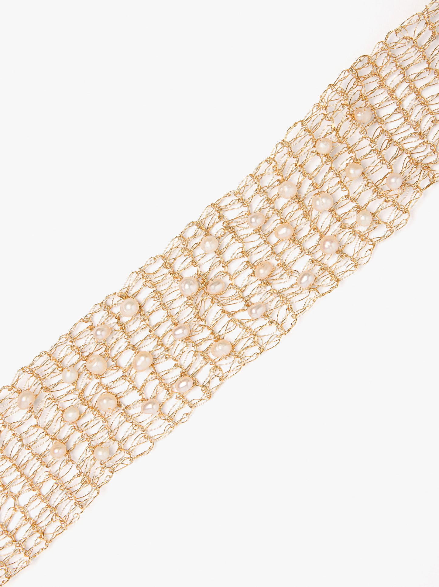 Choker With Metallic Mesh And Freshwater Pearls