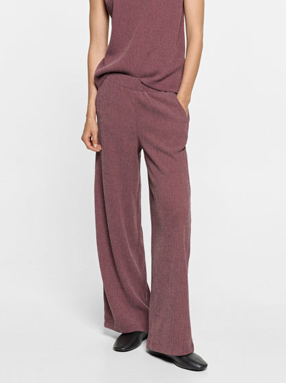 Trousers With Texture And Elastic Waist
