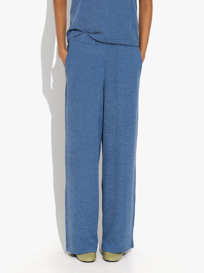 Trousers With Texture And Elastic Waist