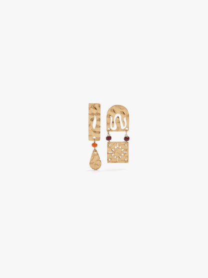 Asymmetric Earrings With Perforated Plates