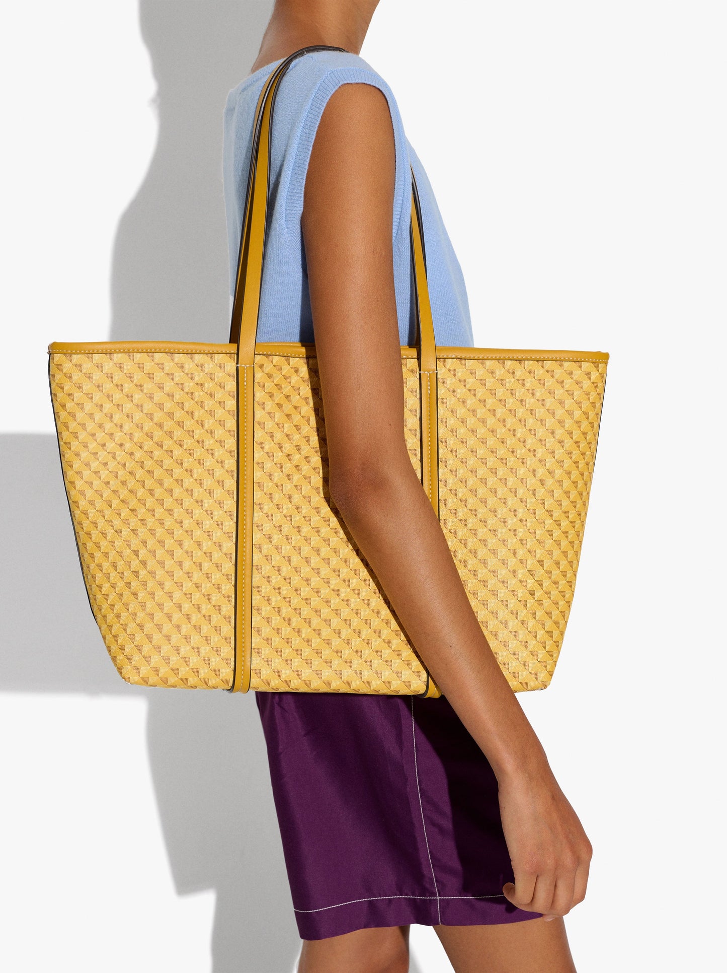 Shopper Bag Printed With Removable Pouch