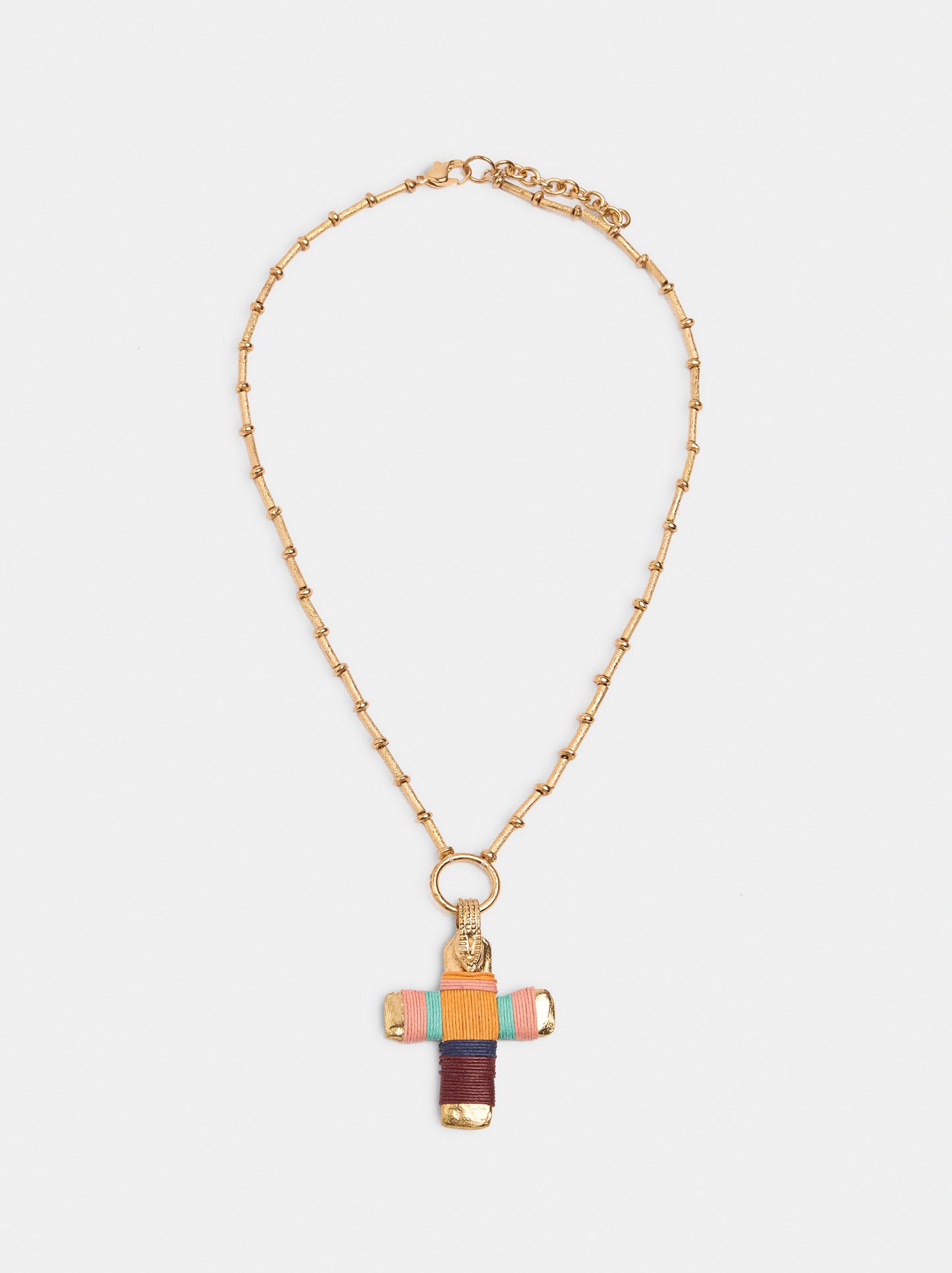Short Necklace With Cross Pendant