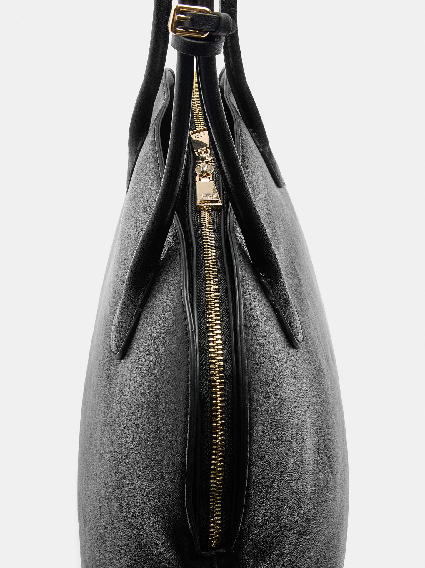 Tanzania Computer Hand Bag