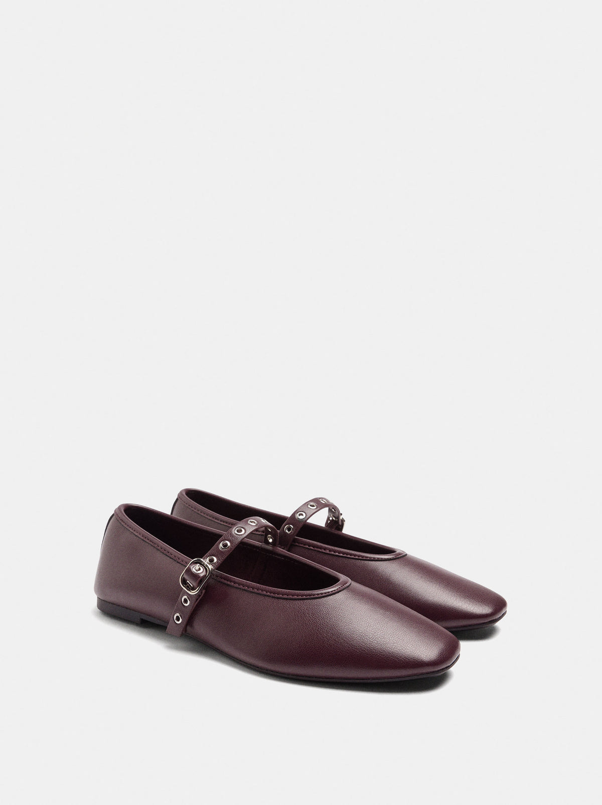 Ballet Flats With Strap And Eyelets
